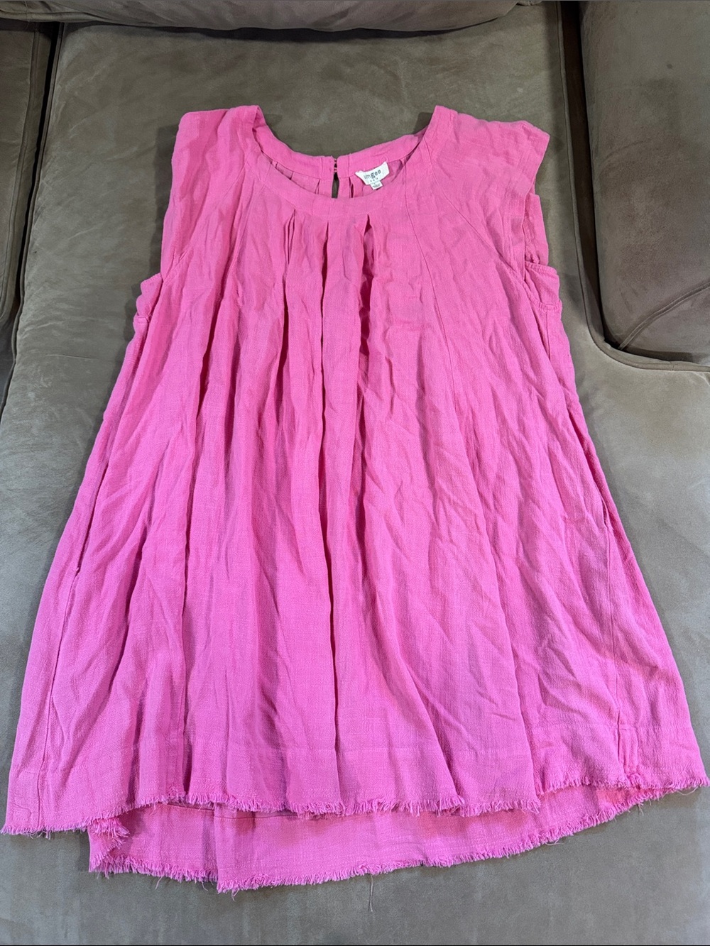 Sleeveless Pink Pleated Dress